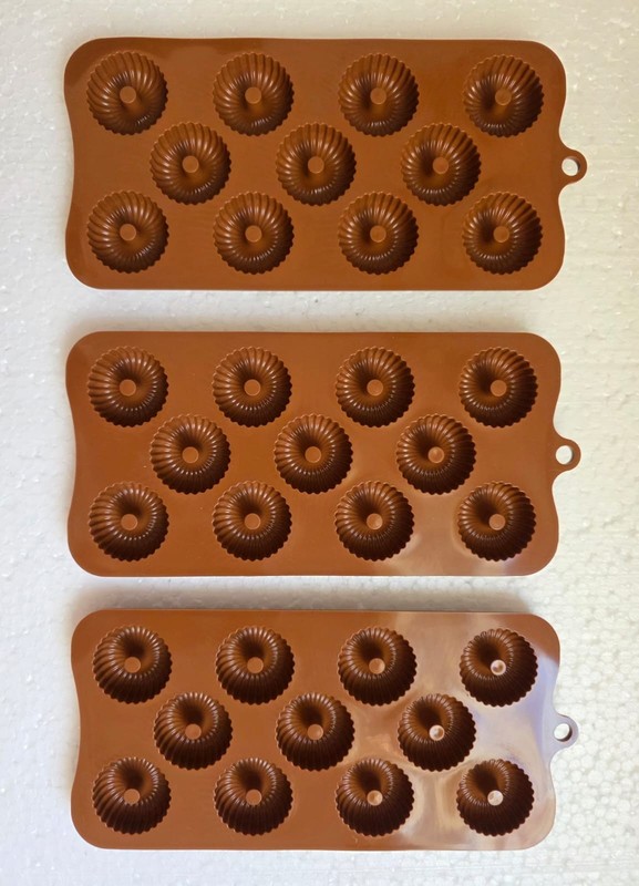 ​3-Pack Mini Fluted Silicone Mold Set for Chocolate, Jelly & Ice