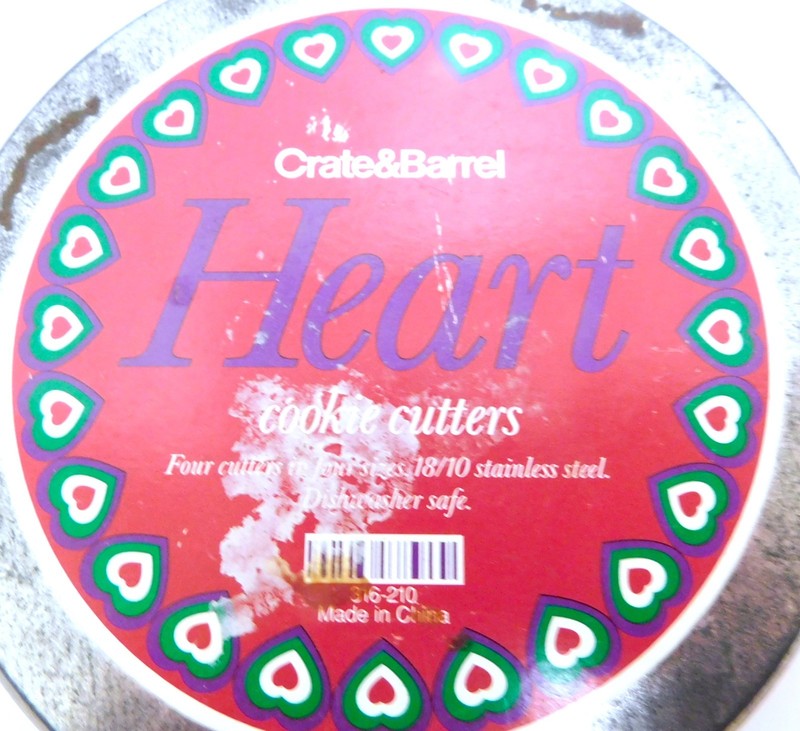 Crate & Barrel Heart Cookie 4 Stainless Steel Cutters in Tin 316-210 gallery