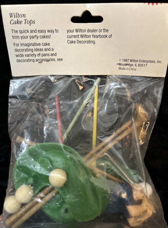 Golf Cake Topper 13 PC Set Decorations Vtg NOS Wilton Flags Greens Clubs Balls gallery