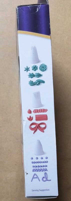 Wilton Decorating Set 2104 2578 - Lot of 7 - Lot# 1052 gallery