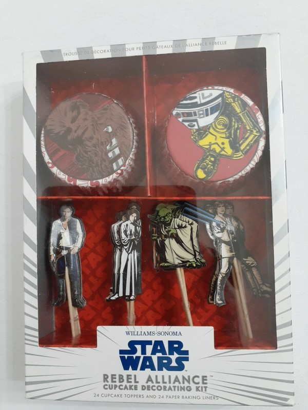 Star Wars Cupcake Decorating Kit 24 Toppers 24 Baking Liners NEW