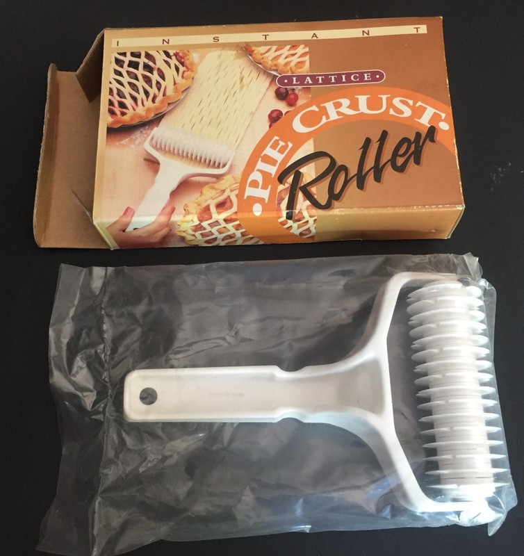 Instant Lattice Pie Crust Roller New with Box & Instructions PMC-HK60 51937 gallery