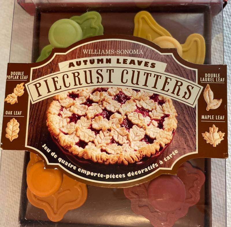 Williams Sonoma Piecrust Cutters Festive Fall Turkey Pumpkin Leaf Acorn 2 Sets gallery