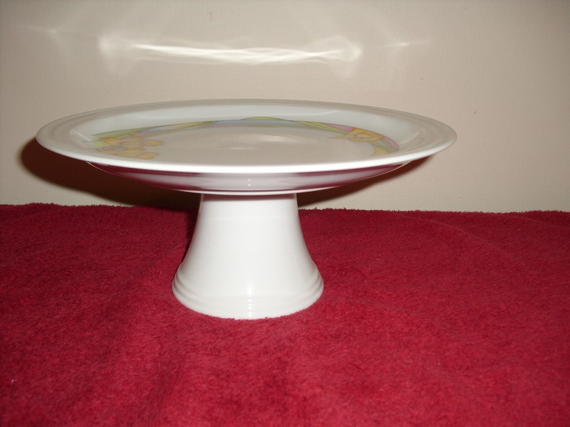 The Toscany Collection Tivoli 5 1/2″ Pedestal Cake Plate- Japan