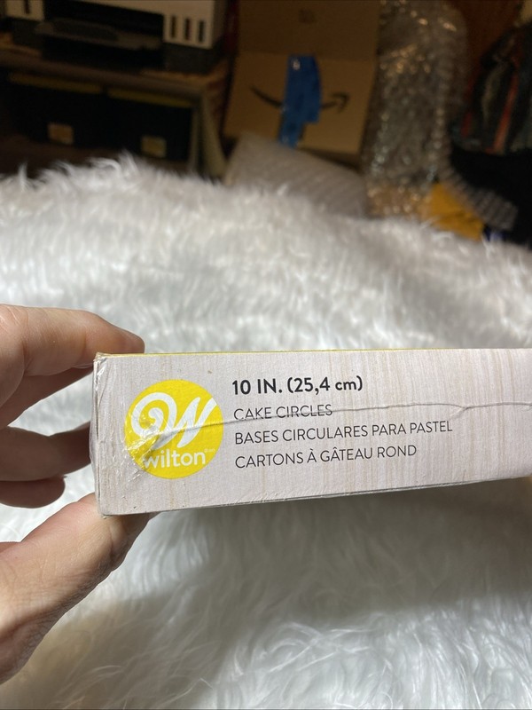 Wilton 10 inch Cake Circles Greaseproof Cardboard 10 Pack For 8-9in Cakes NEW gallery