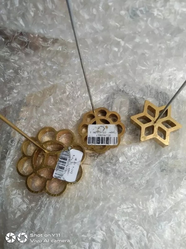 5cm Rose Honeycomb Loyang Biscuits / Cookies Brass Mould gallery