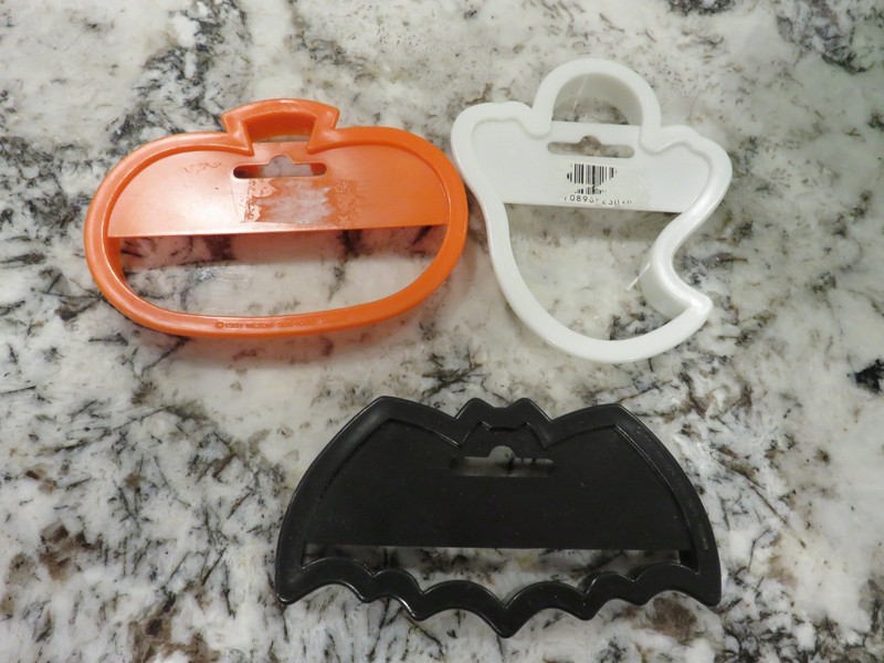 VTG 1991 Lot 3 Wilton Halloween Cookie Cutters Bat Ghost Jack O Lantern Pumpkin