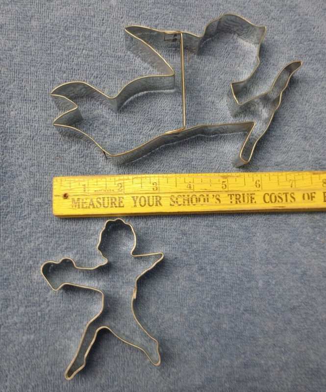 2 Valentines Day Love Cupid with arrow Cookie Cutters gallery