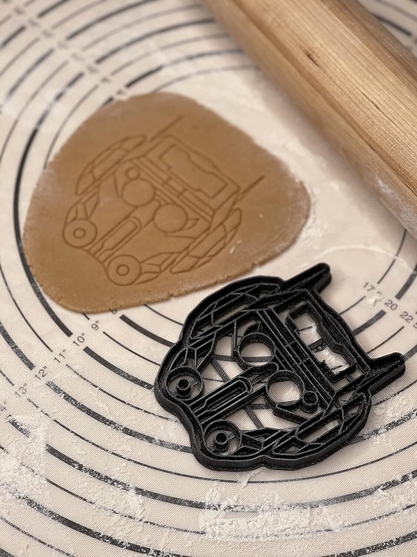 Star Wars Bad Batch Clone Force 99 Tech Helmet Cookie Cutter Mold 4.5-Inch-Scale gallery