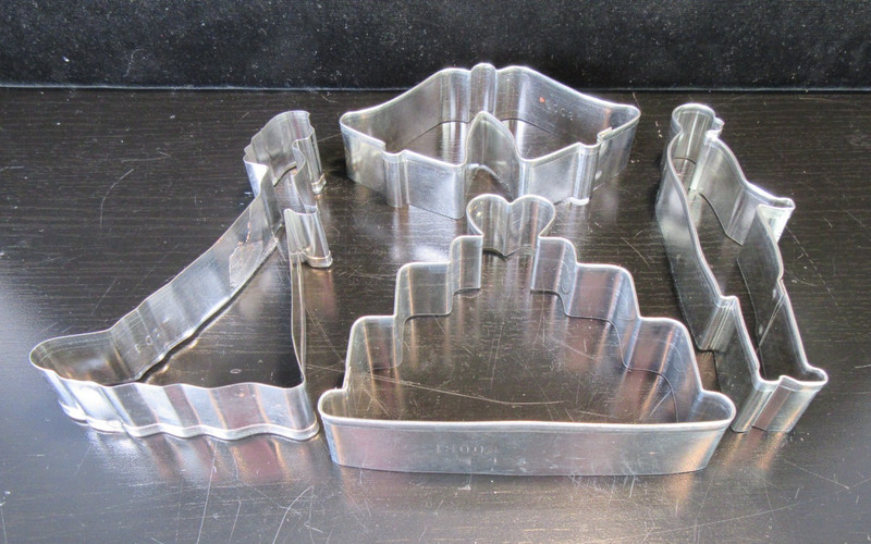 4 Foose Wedding Cookie Cutters Bride, Groom, Bells, Cake Love gallery
