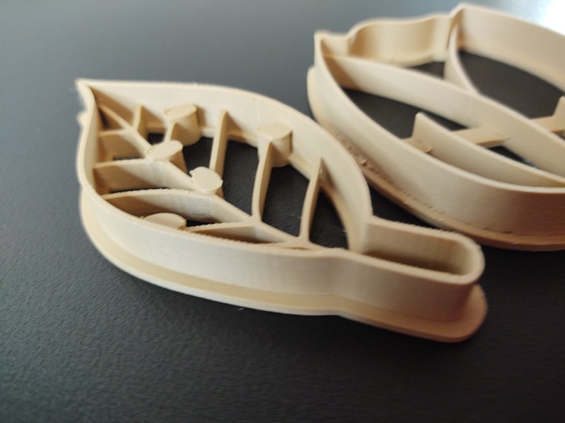 Spring Tulip & Leaf Cookie Cutter Outline 3" NEW Great for Play Doh Clay gallery