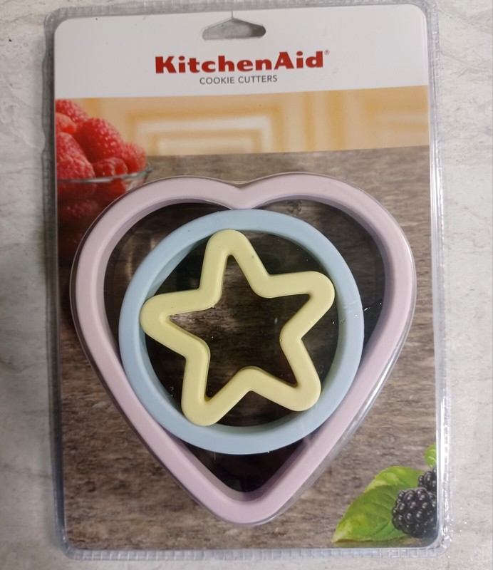 New Kichen Aid Cookie Cutters, star, heart, circle