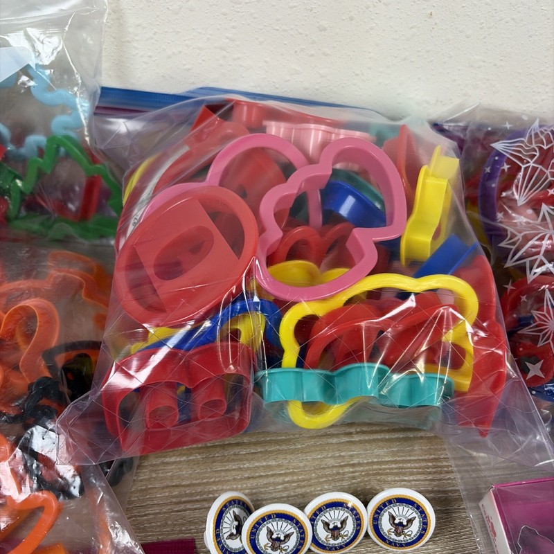 HUGE Lot of over 150 Plastic & Aluminum Metal Cookie Cutters Seasonal Everyday gallery