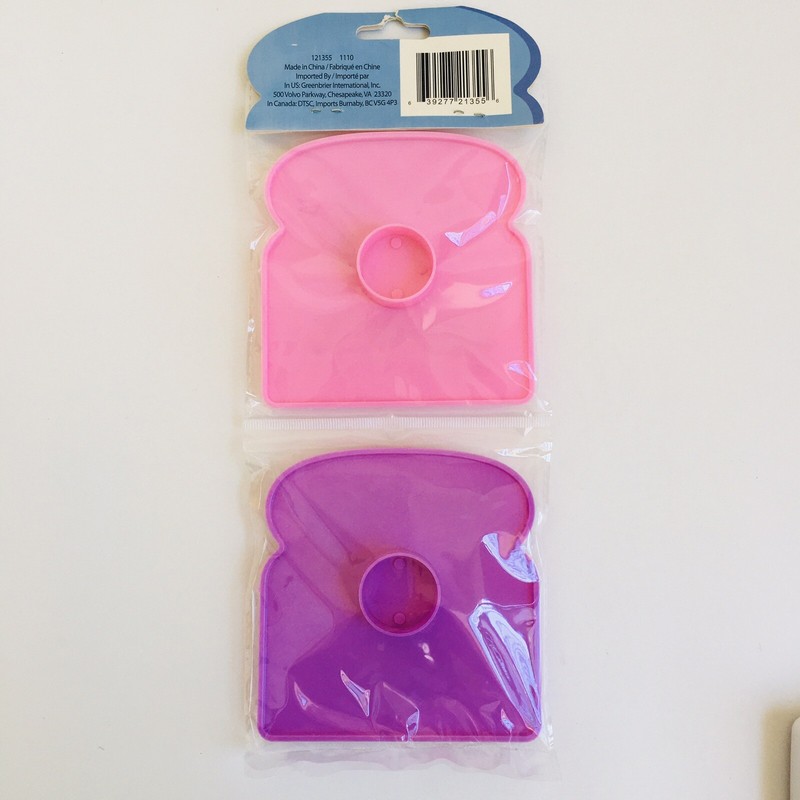 Wilton Fondant Cut & Press Button Flower + Toast Stamp ( Open Box ) H-452 gallery