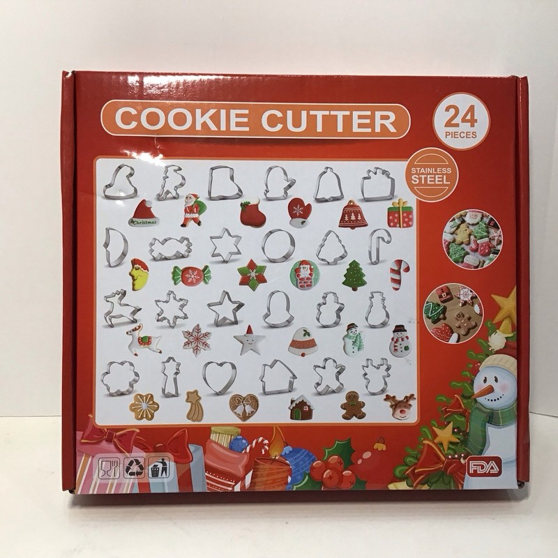 24-Piece Stainless Steel Christmas Cookie Cutter Set / New In Box