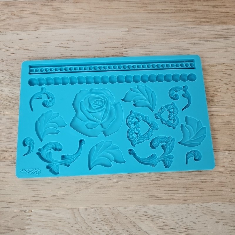 WILTON Baroque Silicone Fondant Gum Paste Mold Rose Leaf Scroll Pearl Cake