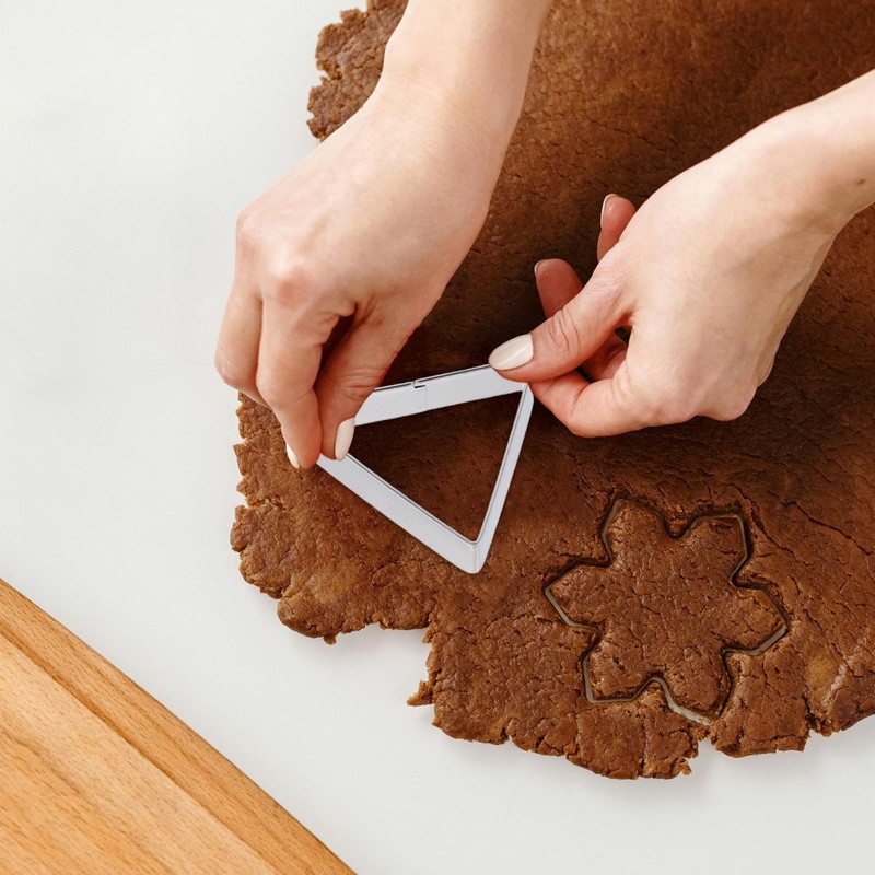10Pcs Triangle Biscuit Mold Stainless Steel DIY Cookie Mould Kitchen Tools gallery