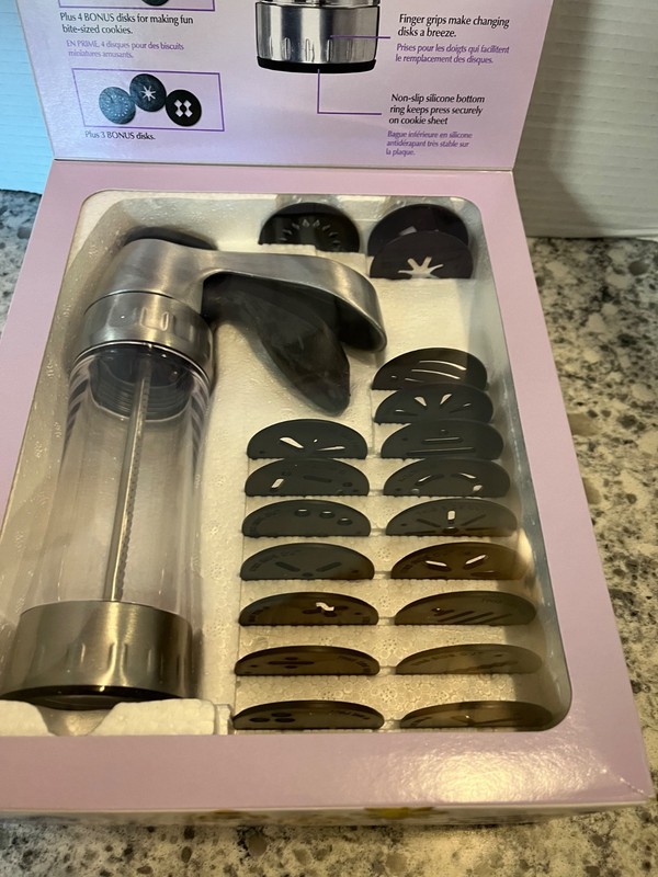 New in Box SEALED Wilton Pro Ultra II Cookie Press baking retro holiday baking gallery