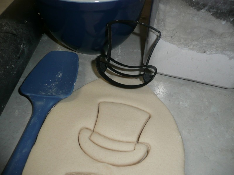 DAPPER DAD CHIC FASHIONABLE STYLISH DRESSY FATHER SET COOKIE CUTTER USA PR1358 gallery