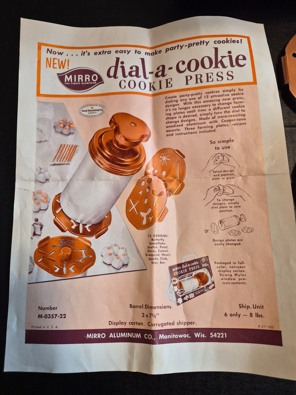 Vintage Mirro Dial A Cookie Press M-0357-22 Complete w Box Disc Plates Retro USA gallery