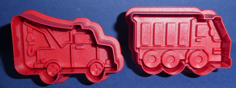 NEW, UNUSED LOT OF 8 CHRISTMAS TOYS 2"- 3" COOKIE STAMPERS FOR BOYS & GIRLS gallery