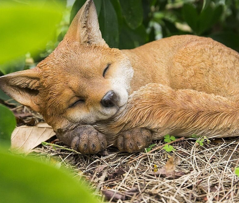 sleeping fox Resin, plaster, soap, candle mold 0-94
