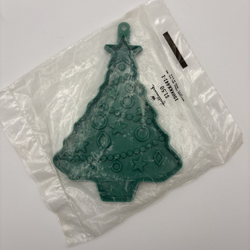 Hallmark Cookie Cutter Painted Green Decorated Vintage Christmas Tree Unused gallery