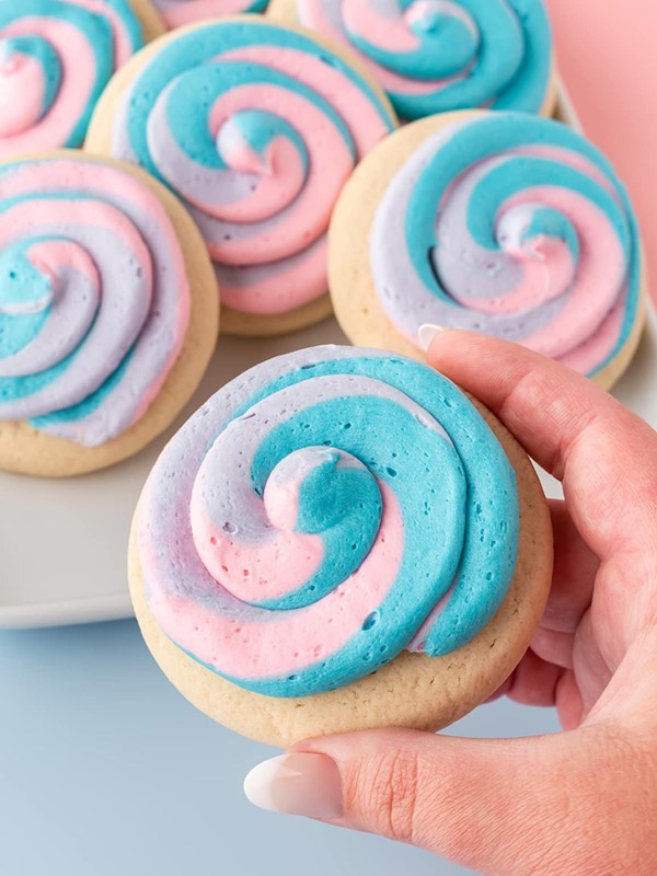 Macaron Piping Tips with Bags - #12 Round Piping Tips for Macarons,-Disposabl... gallery