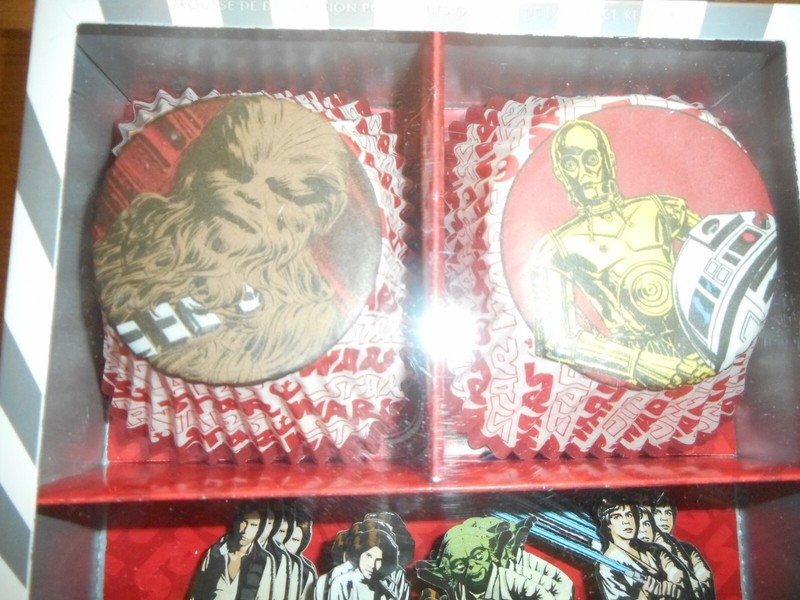 STAR WARS Rebel Alliance Cupcake Decorating Kit (NEW) 24 TOPPERS & 24 LINERS gallery