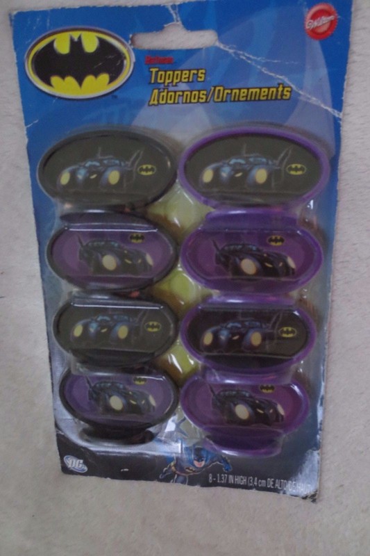 Wilton Batman Cupcakes Decorating Toppers 8 Toppers