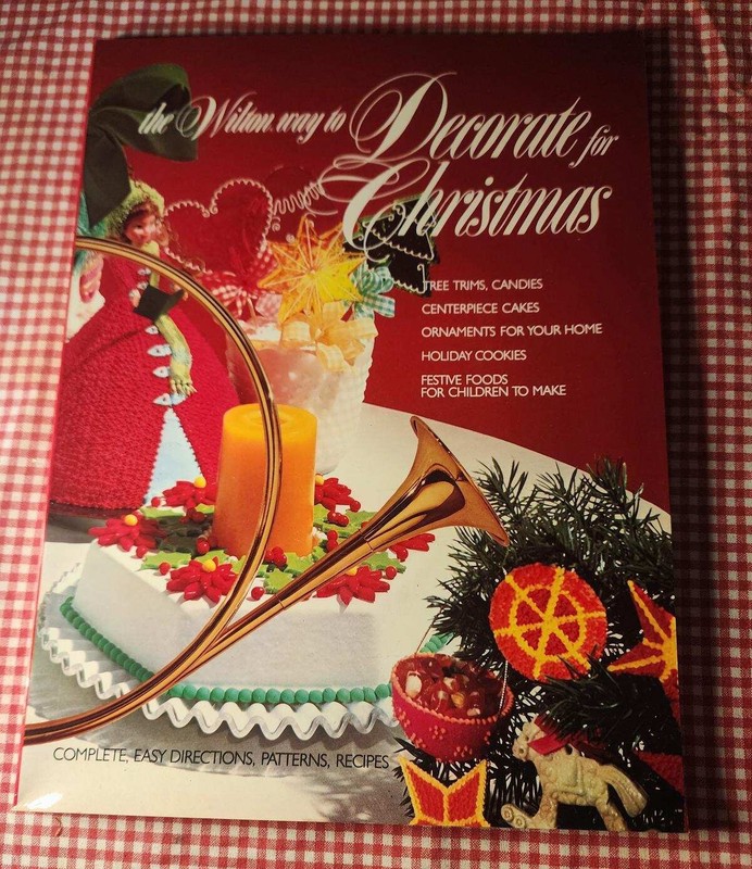 Set of 2 Vintage Wilton Celebrate Christmas Patterns & Recipes gallery
