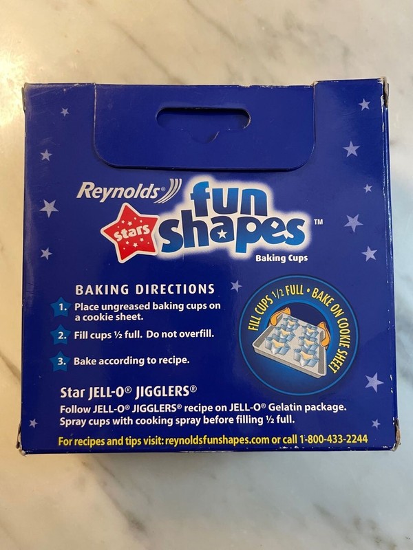 REYNOLDS FUN SHAPES BAKING CUPS 24 STARS Cupcake Tins Jello O Jigglers 2005 gallery