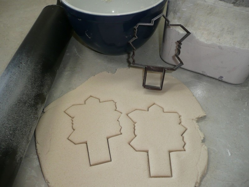 CHRISTMAS FAMILY PICTURES WINTER PICS SET OF 6 COOKIE CUTTERS MADE IN USA PR1611 gallery
