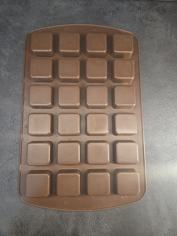 Wilton Brown Silicone Square Mold & Metal Non-Stick Quilted Rectangle Candy Pan gallery