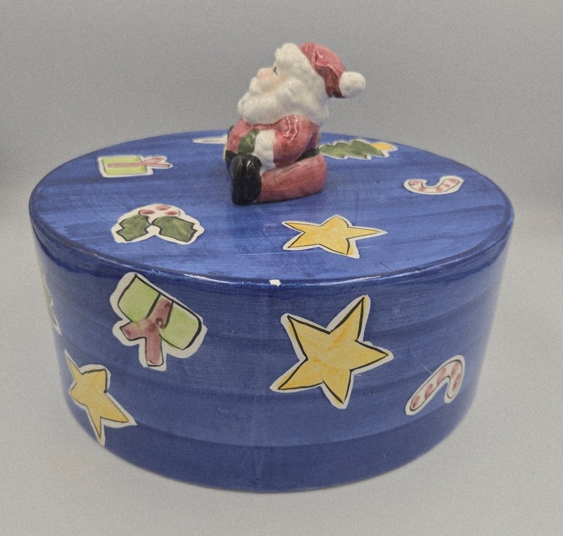 Nantucket Cake Plate Cover Lid Christmas Theme Santa Topper 7" H gallery