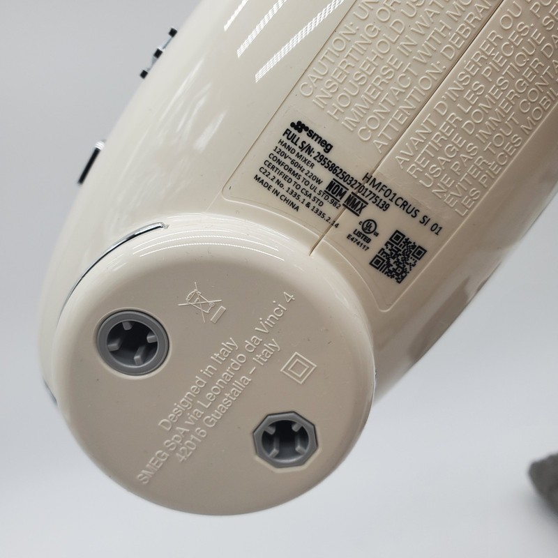 SMEG Retro 9-Speed Hand Mixer – White - Whisk, Beaters, Dough Hooks gallery