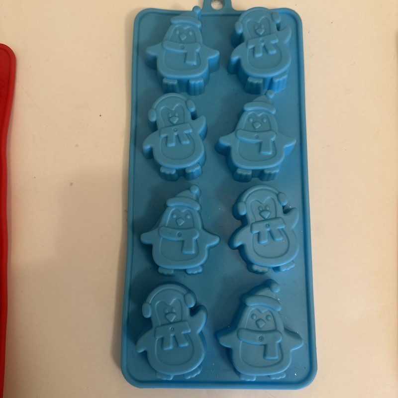 Set of 3 Holiday Christmas Shaped Silicone Ice Cube Trays - NEW With Tags gallery
