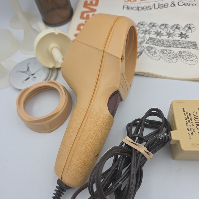 Vintage Wear Ever Super Shooter Electric Cookie Pastry Press Gun TESTED WORKS gallery