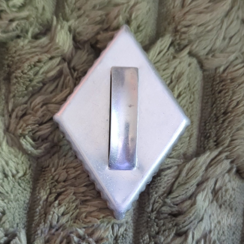 Diamond Shape Metal Cookie Cutter w/ Handle, Silver/White, 1 Pack
