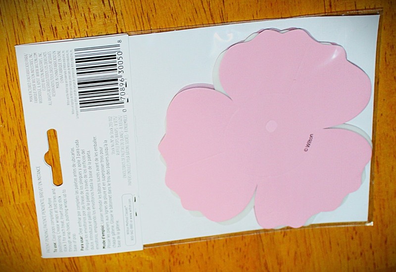 Wilton ~ POPS WRAPS - 8 PC #2113-1102 - Pink Flower-Like Petal - Food Safe Paper gallery