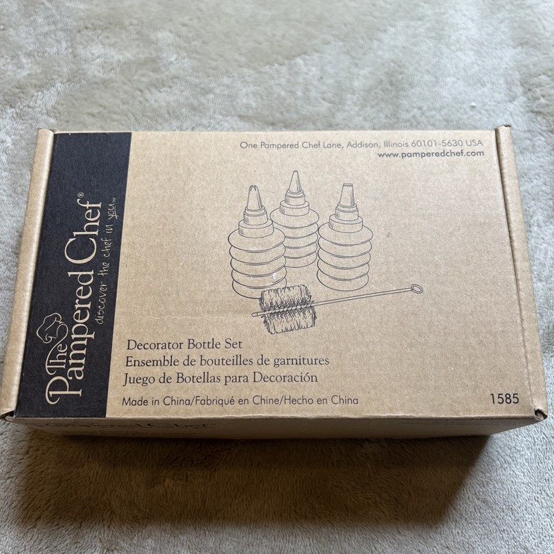 Pampered Chef Decorator Bottle Set 1585 NIB