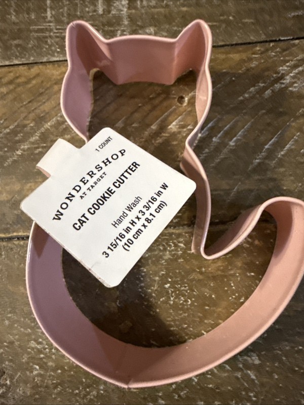 Wondershop Christmas Cookie Cutter Cat gallery
