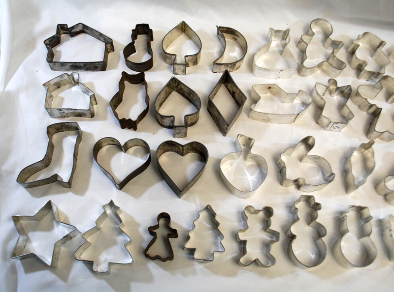 Cookie Cutters Assorted Aluminum & Metal Lot of 55 Pieces Vintage T1264 gallery