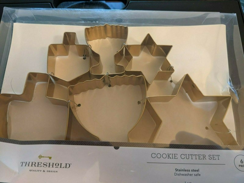 BRAND NEW - 6 pc - Threshold - Hanukkah - Cookie Cutter Set Menorah Dreidel Star gallery