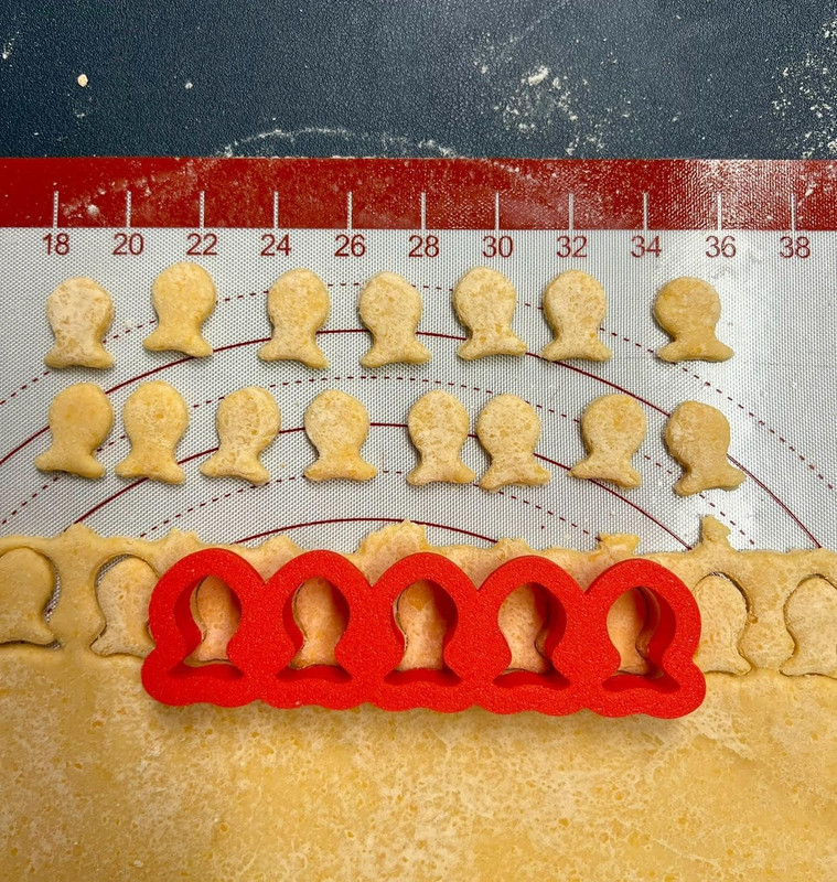 Mini Tiny Goldfish Cracker Cutter and Goldfish Cookie Cutter - 5 X 1 Inch Goldfi gallery