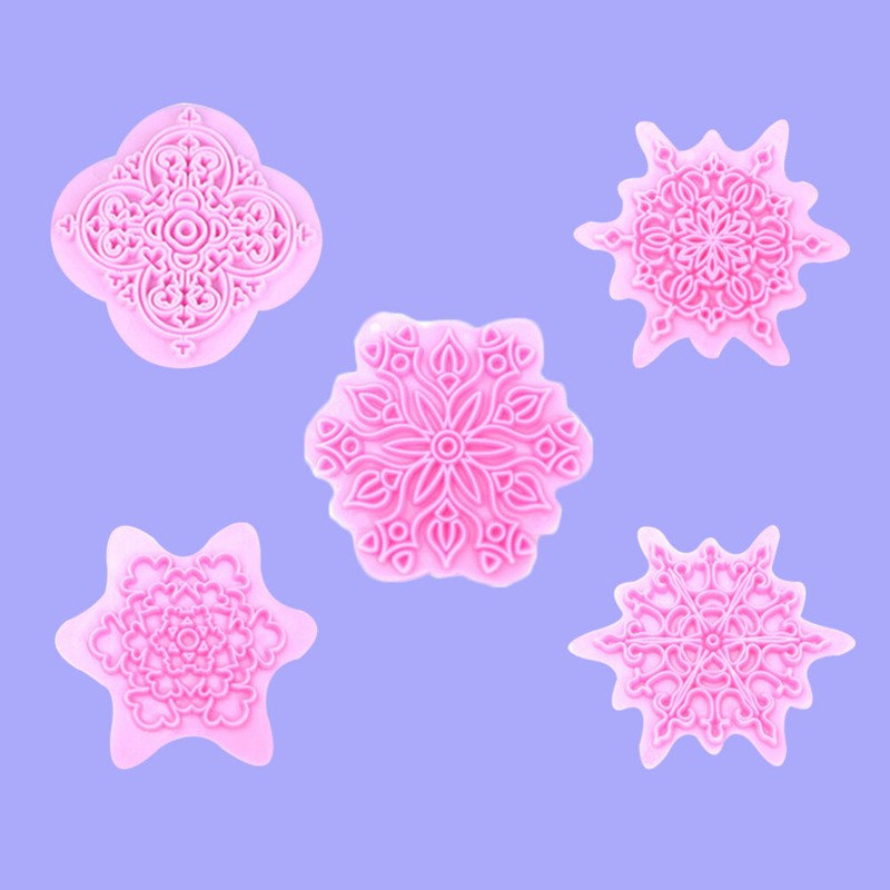 5 Pcs Snowflake Cookie Cutter Plastic Christmas Ice Cube Mould Crayon Piece Set gallery