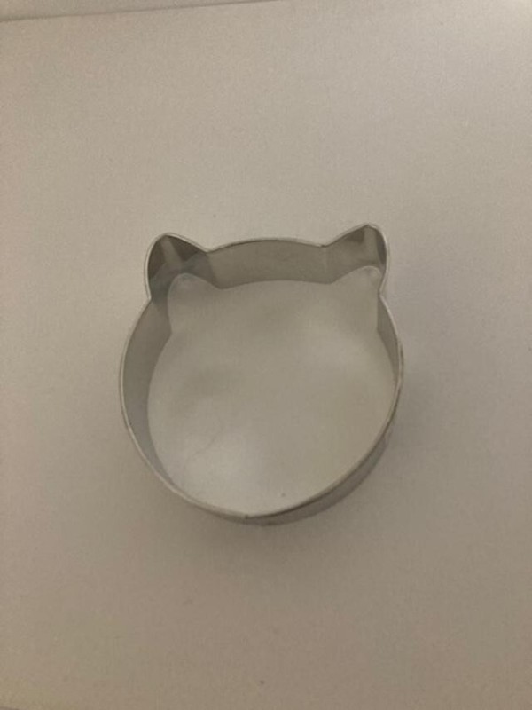 Ann Clark – Metal Cookie Cutter – Cat Face Shape – Large Size – New –