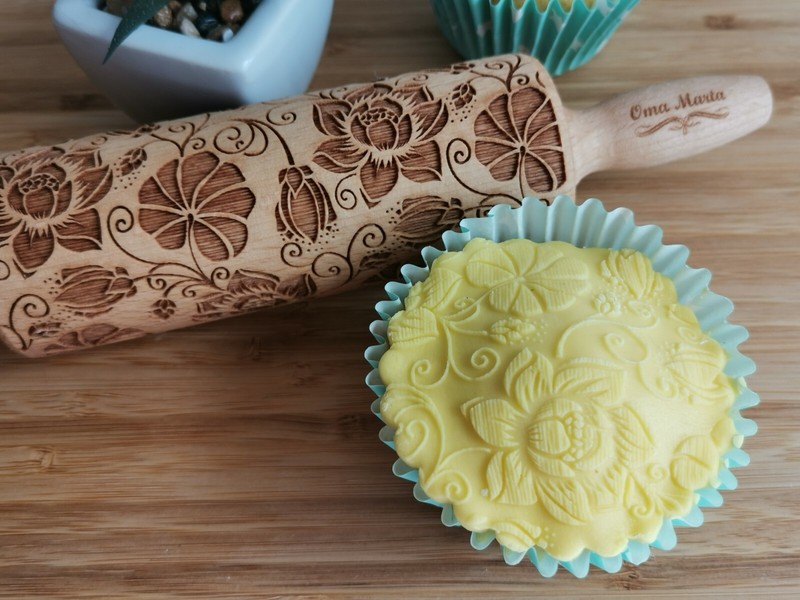 Embossed Dough Roller Lotus Springerle cookie mold Textured Engraved Rolling Pin gallery