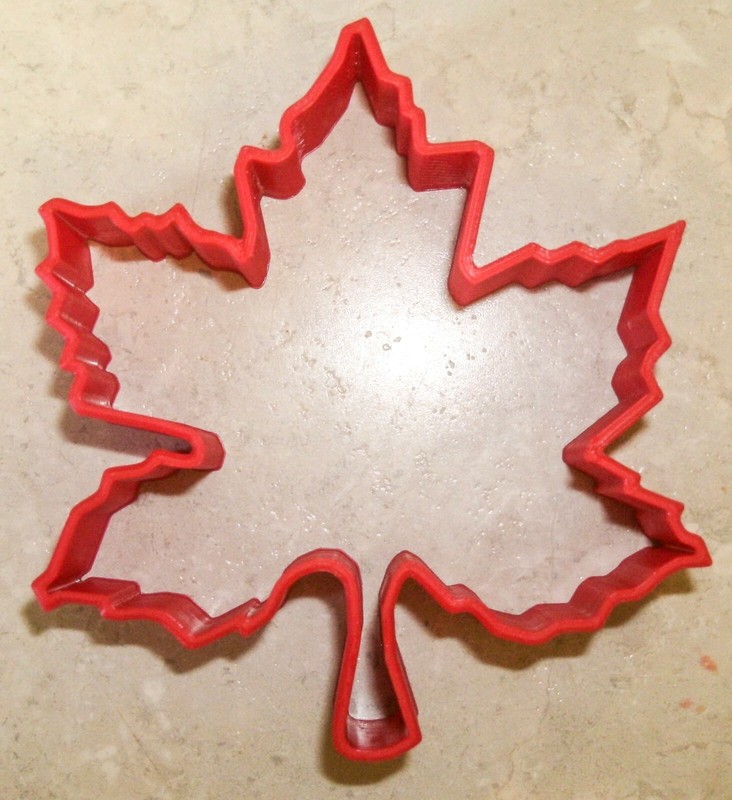 MAPLE LEAF FALL CANADA SPECIAL OCCASION COOKIE CUTTER USA PR251 gallery
