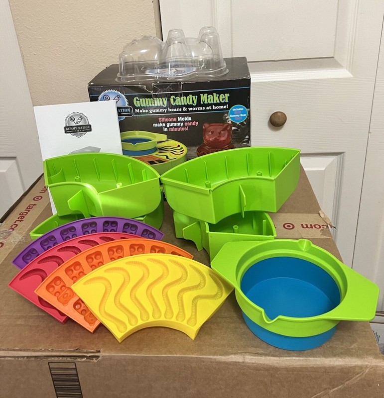 Gummy Candy Bear & Worm Sweets Homemade Gummy Molds w/ Giant Bear Mold gallery
